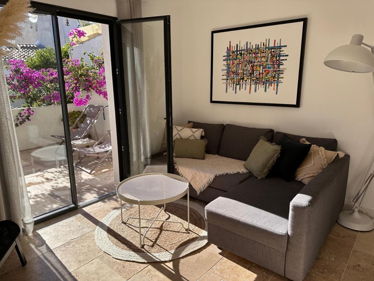 Appartements 3 Etoiles Terrasse Ou Patio Intra-Muros エーグ・モルト エクステリア 写真