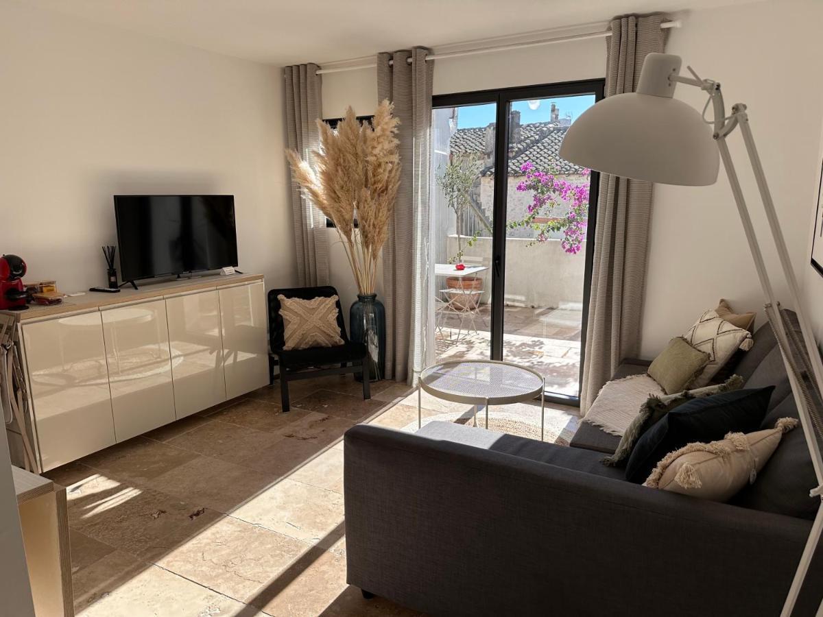 Appartements 3 Etoiles Terrasse Ou Patio Intra-Muros エーグ・モルト エクステリア 写真