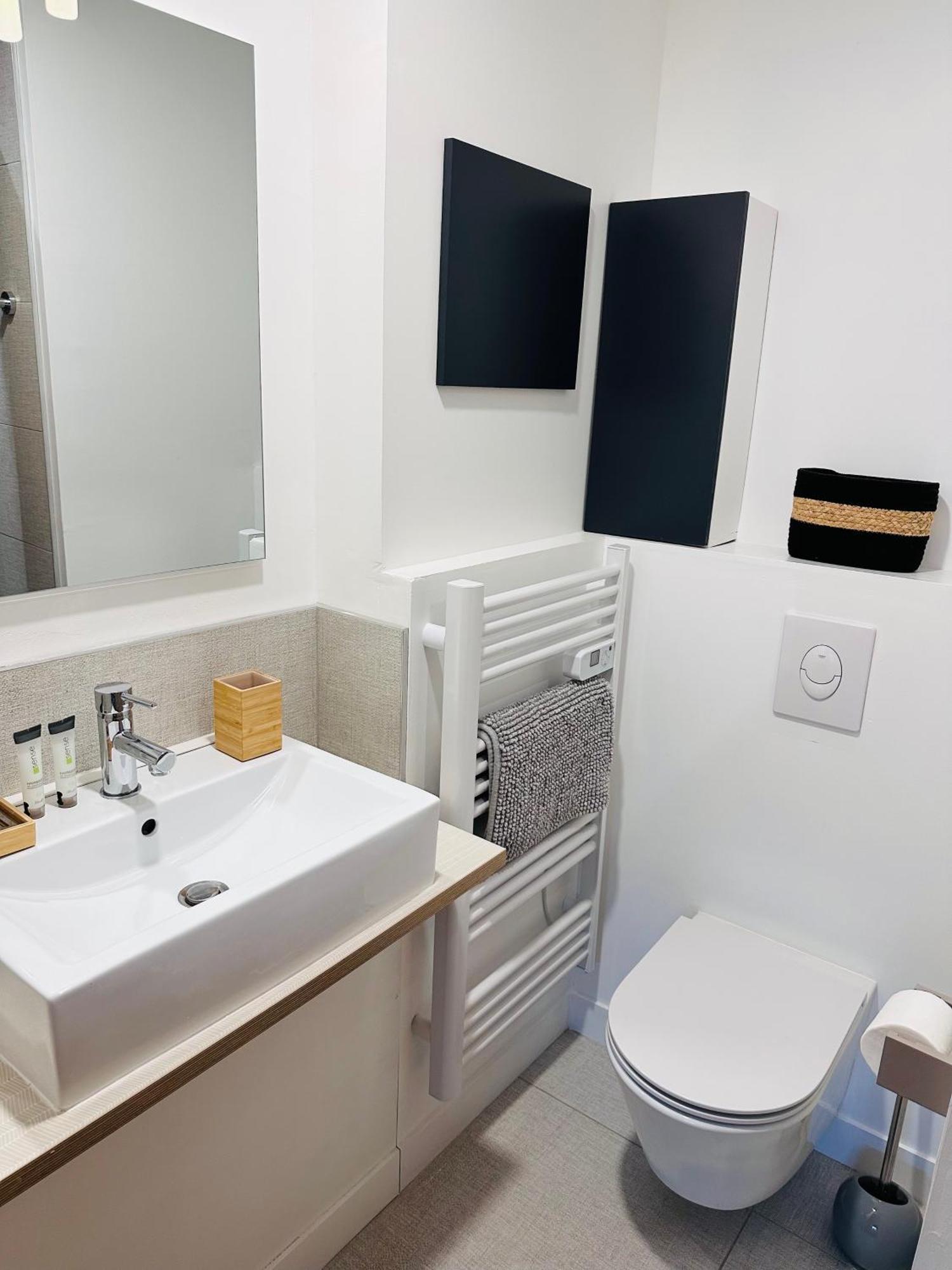Appartements 3 Etoiles Terrasse Ou Patio Intra-Muros エーグ・モルト エクステリア 写真