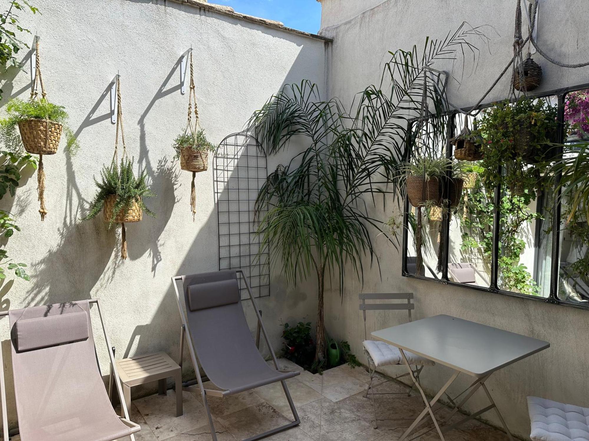 Appartements 3 Etoiles Terrasse Ou Patio Intra-Muros エーグ・モルト エクステリア 写真